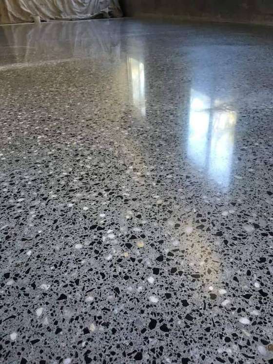 Flake Floor Showcase